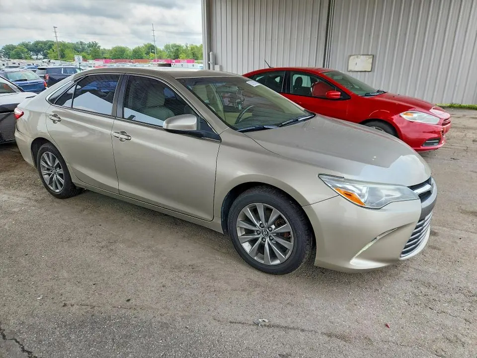 2017 TOYOTA CAMRY XLE  
