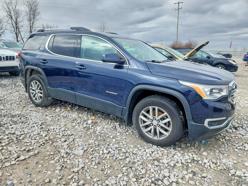 2017 GMC ACADIA SLE  