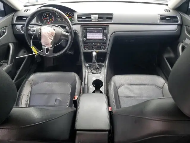 2015 VOLKSWAGEN PASSAT S  