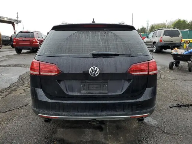 2019 VOLKSWAGEN GOLF ALLTRACK S  