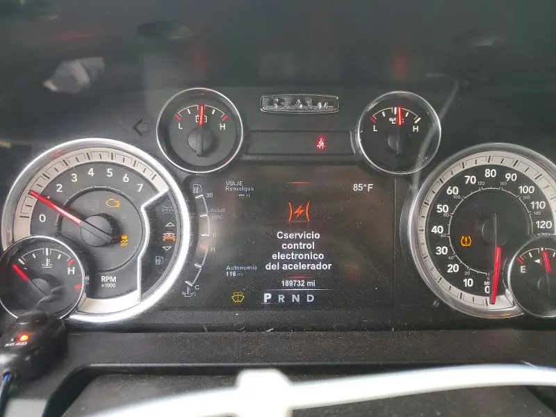 2017 RAM 1500 SLT  