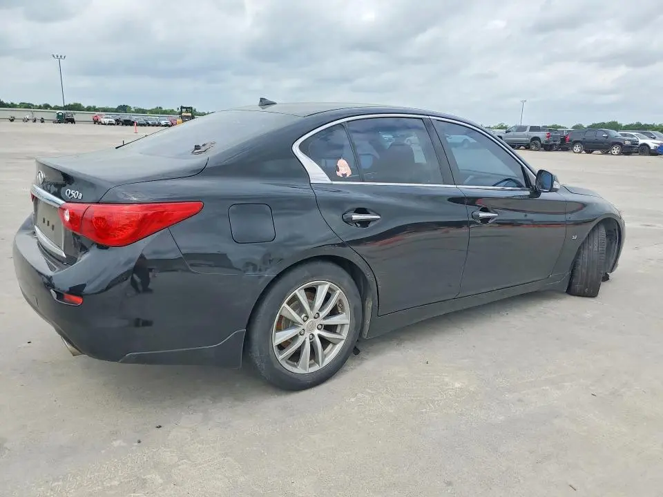 2015 INFINITI Q50 BASE  