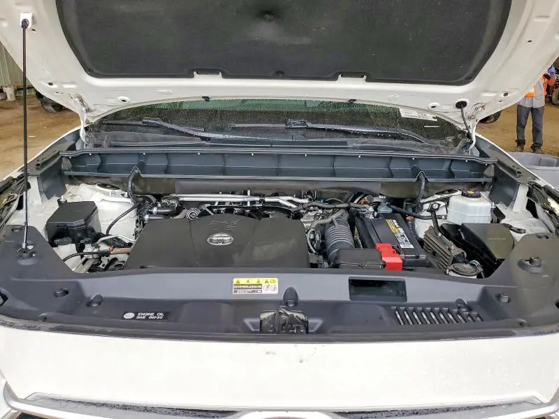 2021 TOYOTA HIGHLANDER L  