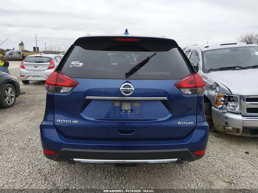 2017 NISSAN ROGUE SV