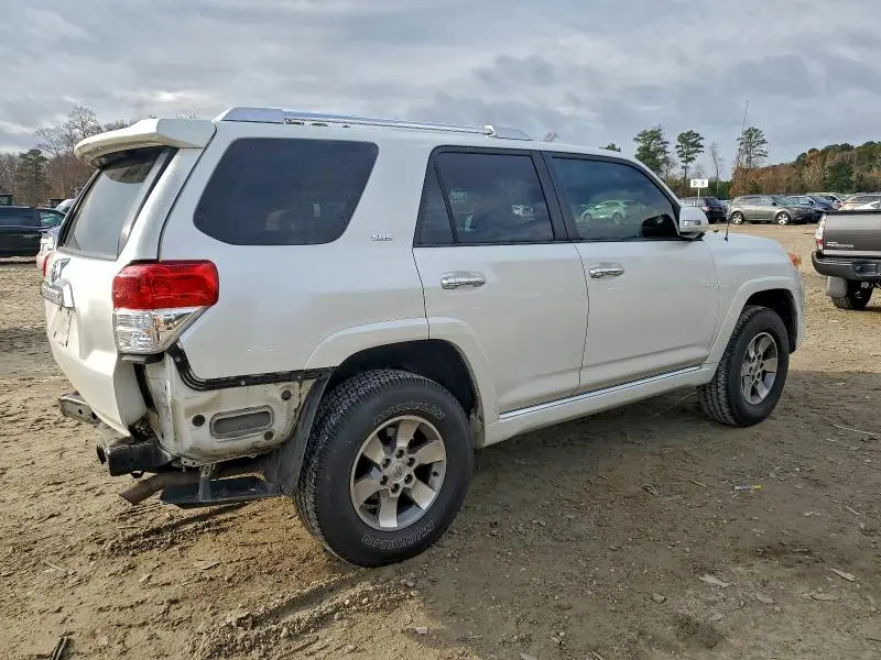 2010 TOYOTA 4RUNNER SR5  