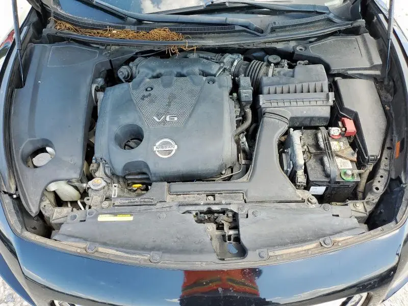 2012 NISSAN MAXIMA S  