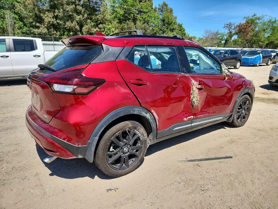 2021 NISSAN KICKS SR  