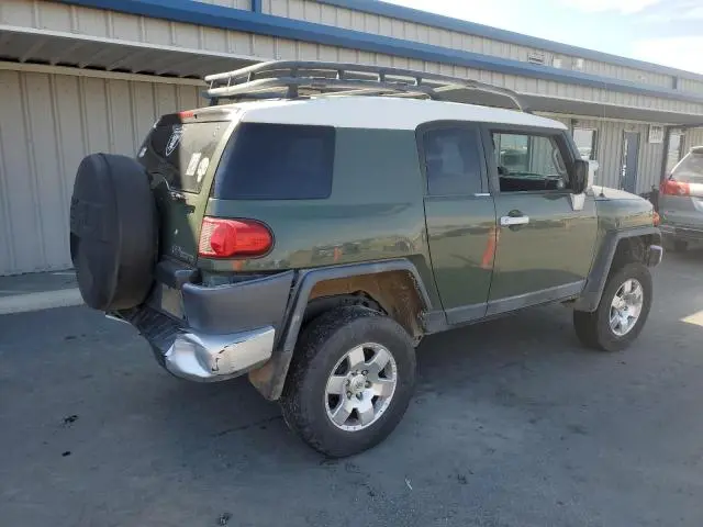 2010 TOYOTA FJ CRUISER   