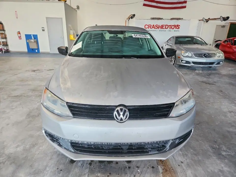 2011 VOLKSWAGEN JETTA BASE  