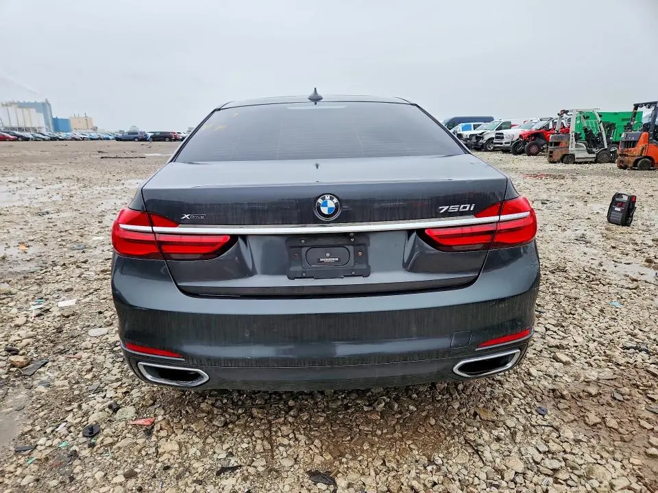 2018 BMW 750 XI  