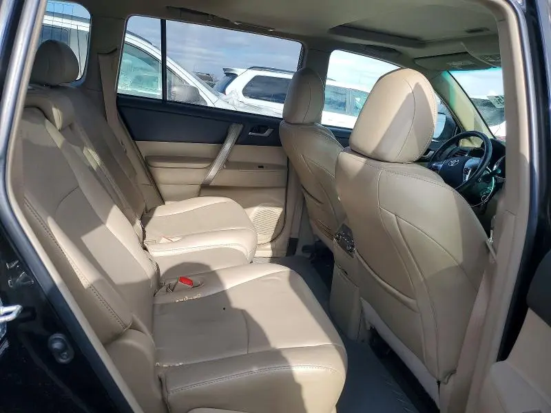 2012 TOYOTA HIGHLANDER BASE  