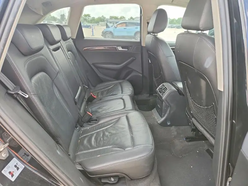 2010 AUDI Q5 PREMIUM  