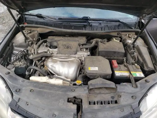 2016 TOYOTA CAMRY LE  