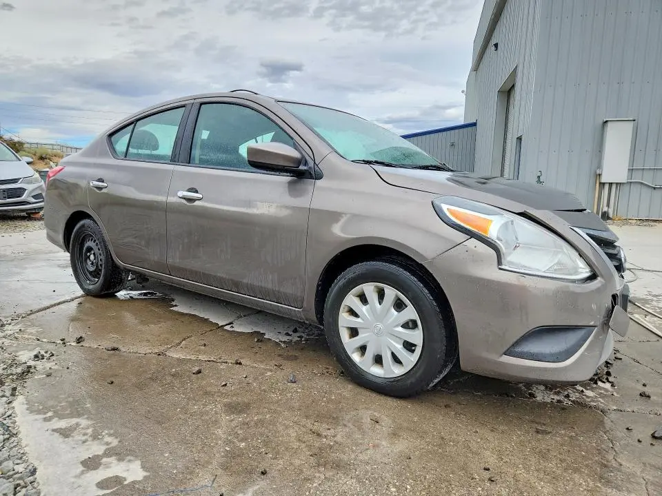 2016 NISSAN VERSA 1.6 SV  