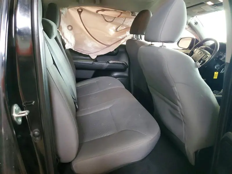2020 TOYOTA TACOMA SR5 V6  