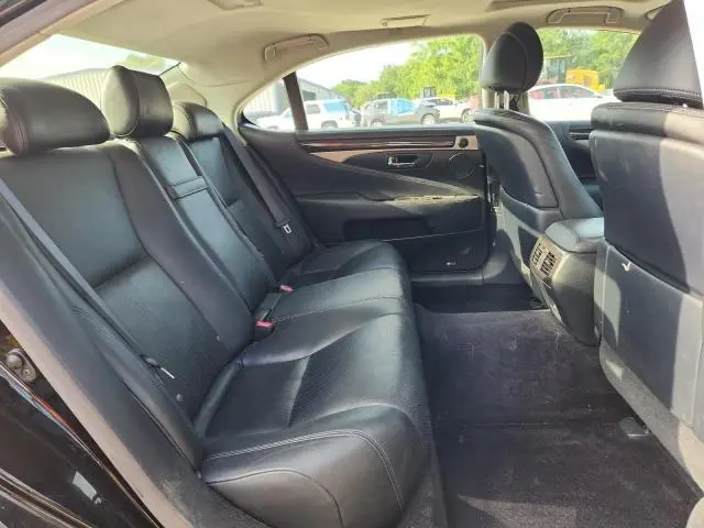 2013 LEXUS LS 460L  