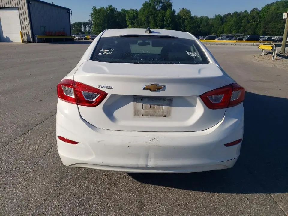 2017 CHEVROLET CRUZE LS  