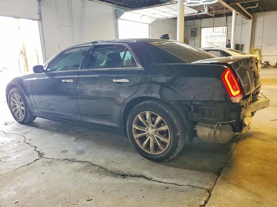 2017 CHRYSLER 300C   