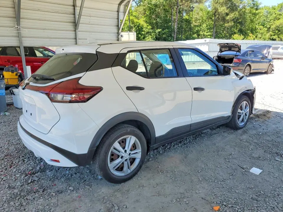 2021 NISSAN KICKS S  