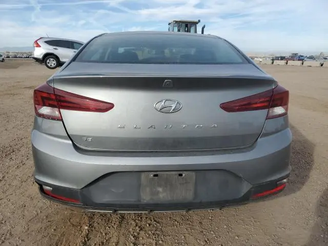 2019 HYUNDAI ELANTRA SE  