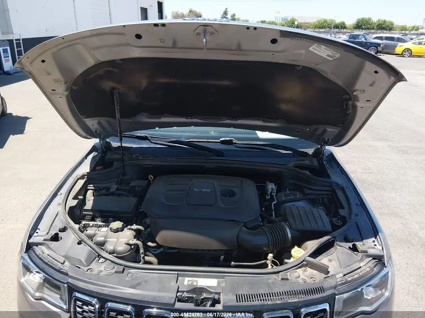 2017 JEEP GRAND CHEROKEE LAREDO 4X4