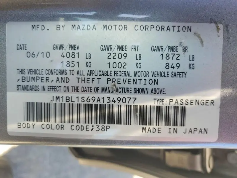 2010 MAZDA 3 S  