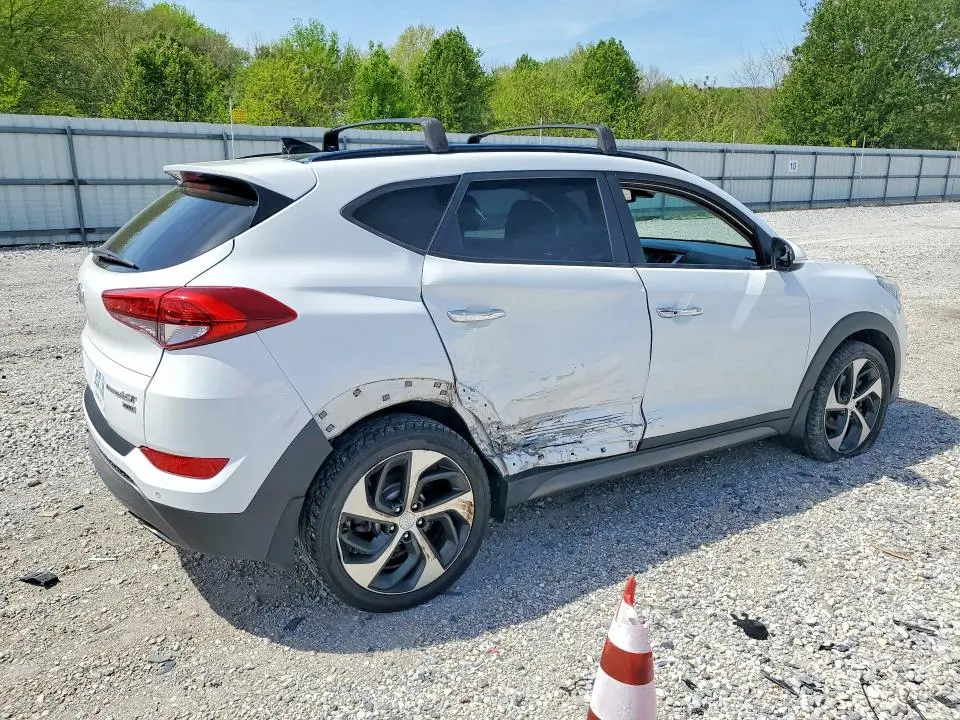2016 HYUNDAI TUCSON LIMITED  