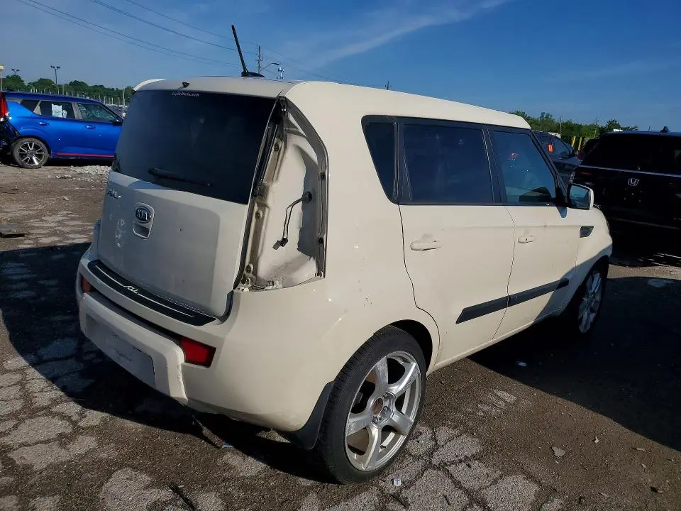 2011 KIA SOUL !  
