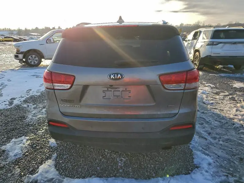 2016 KIA SORENTO LX  