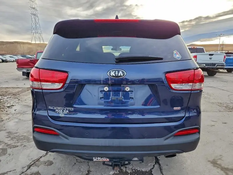 2018 KIA SORENTO LX  