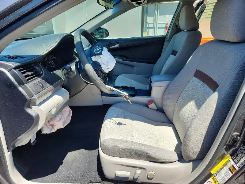 2012 TOYOTA CAMRY LE  