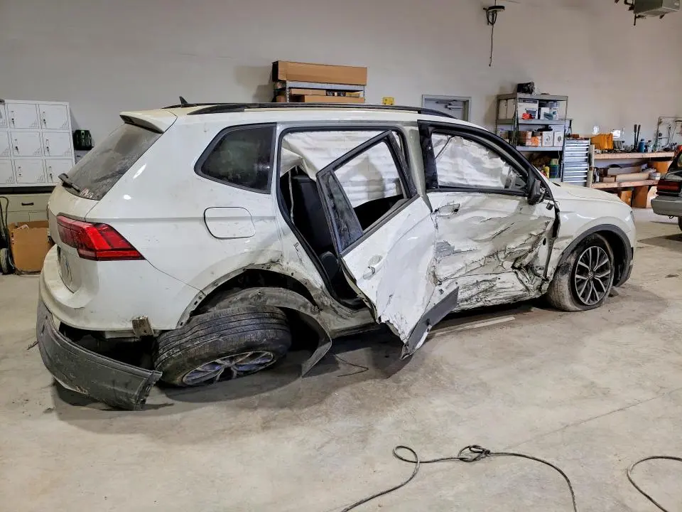 2021 VOLKSWAGEN TIGUAN S  