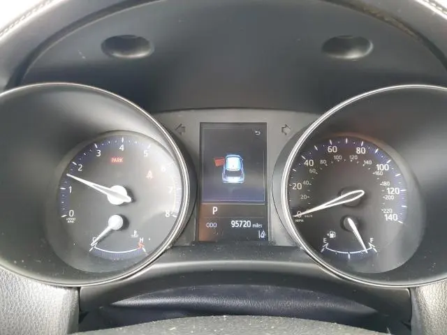 2019 TOYOTA C-HR XLE