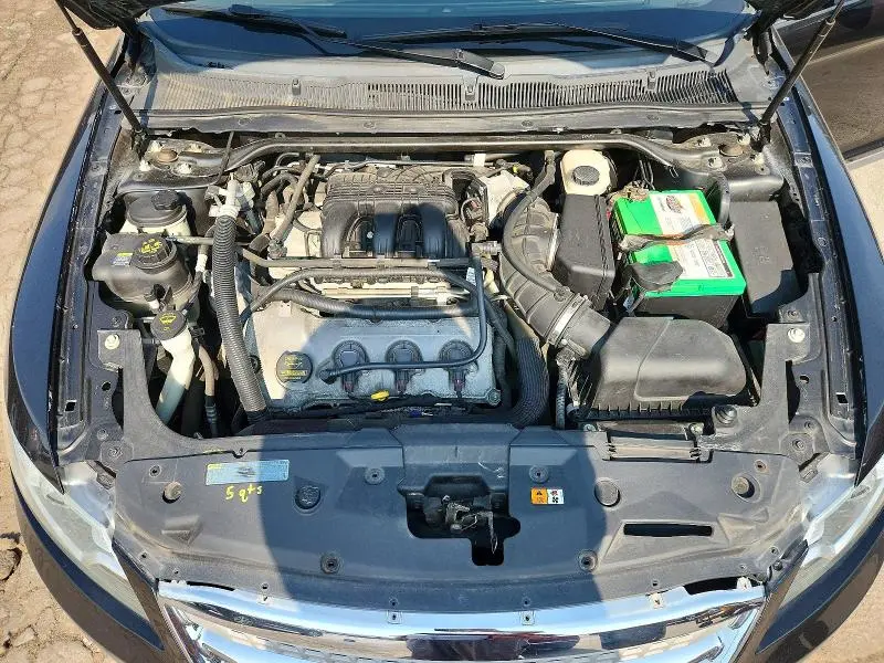 2011 FORD TAURUS LIMITED  