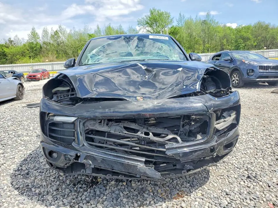 2018 PORSCHE CAYENNE   