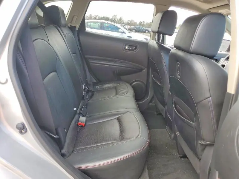 2013 NISSAN ROGUE S  