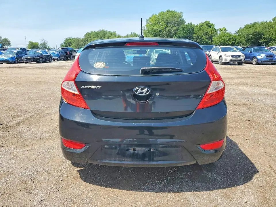 2012 HYUNDAI ACCENT GS  