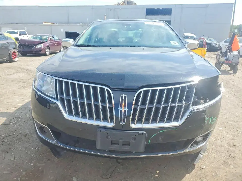 2012 LINCOLN MKZ   