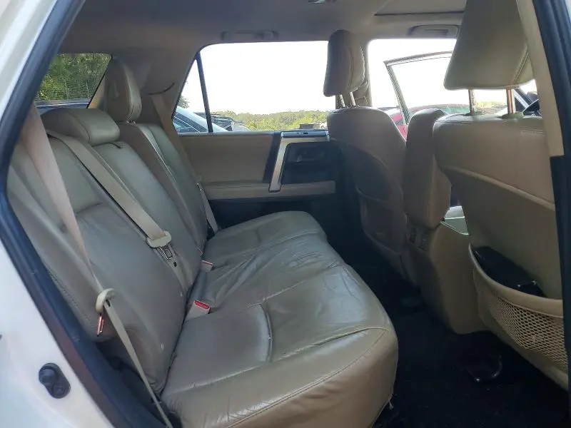 2013 TOYOTA 4RUNNER SR5  