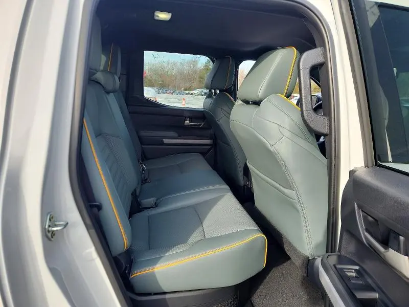 2024 TOYOTA TACOMA DOUBLE CAB  