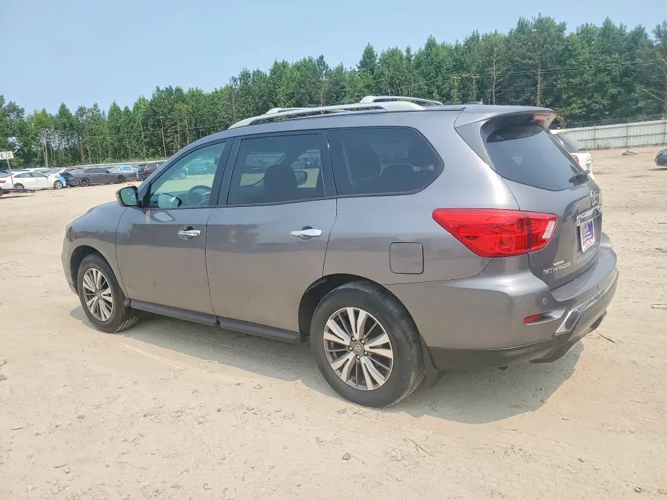2017 NISSAN PATHFINDER SV  