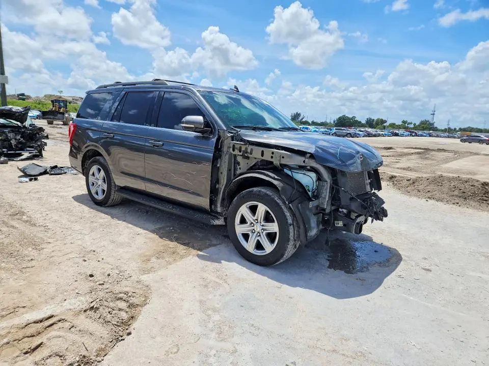 2020 FORD EXPEDITION XLT  