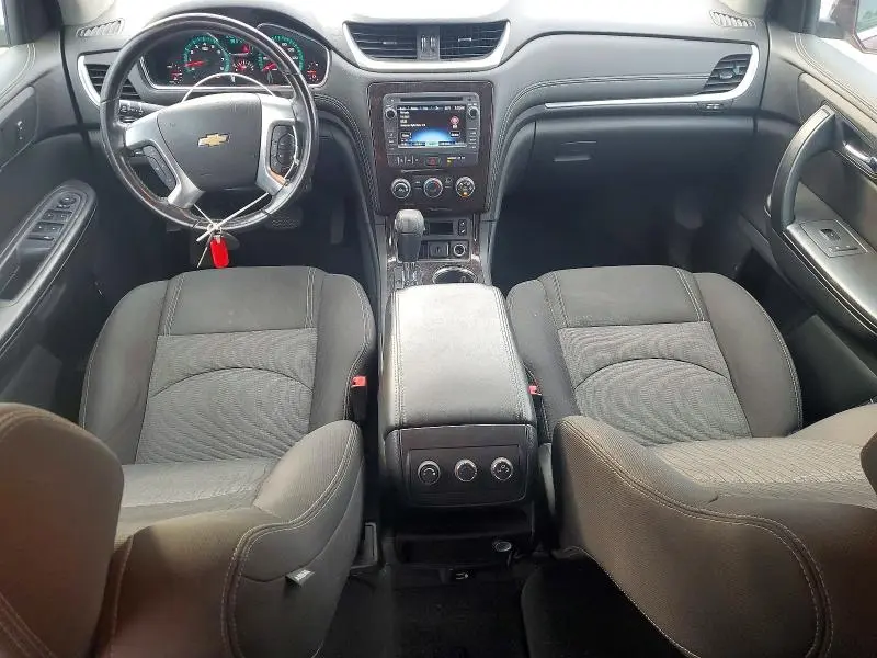 2017 CHEVROLET TRAVERSE LT  