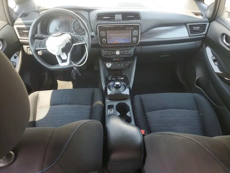 2018 NISSAN LEAF SV  