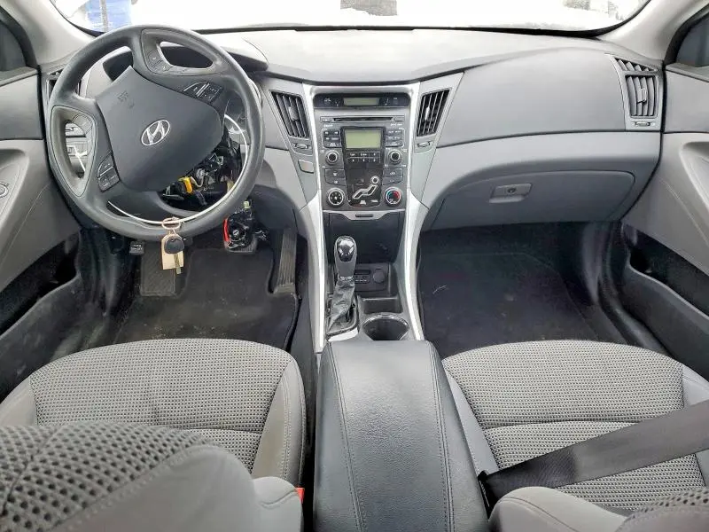 2011 HYUNDAI SONATA GLS  