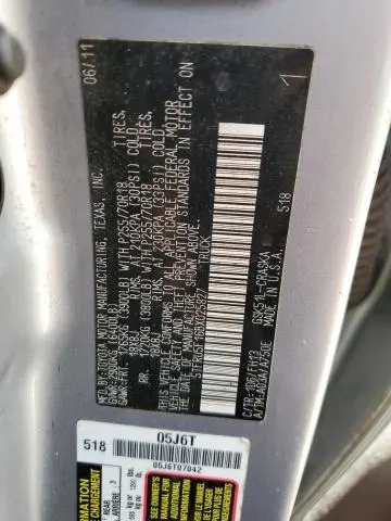 2011 TOYOTA TUNDRA DOUBLE CAB SR5  