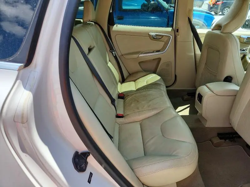 2012 VOLVO XC60 3.2  
