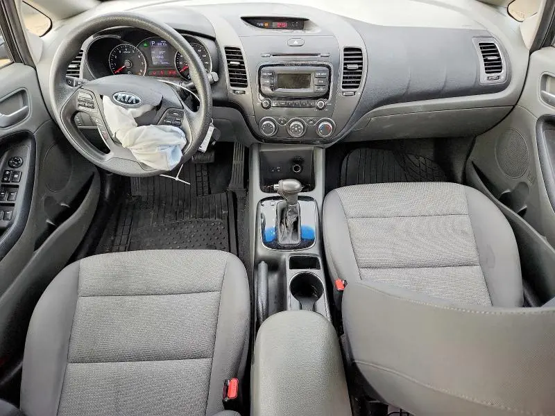 2018 KIA FORTE LX  