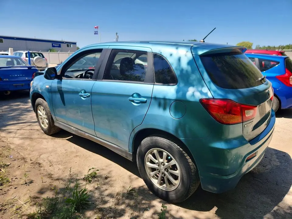 2011 MITSUBISHI RVR SE  