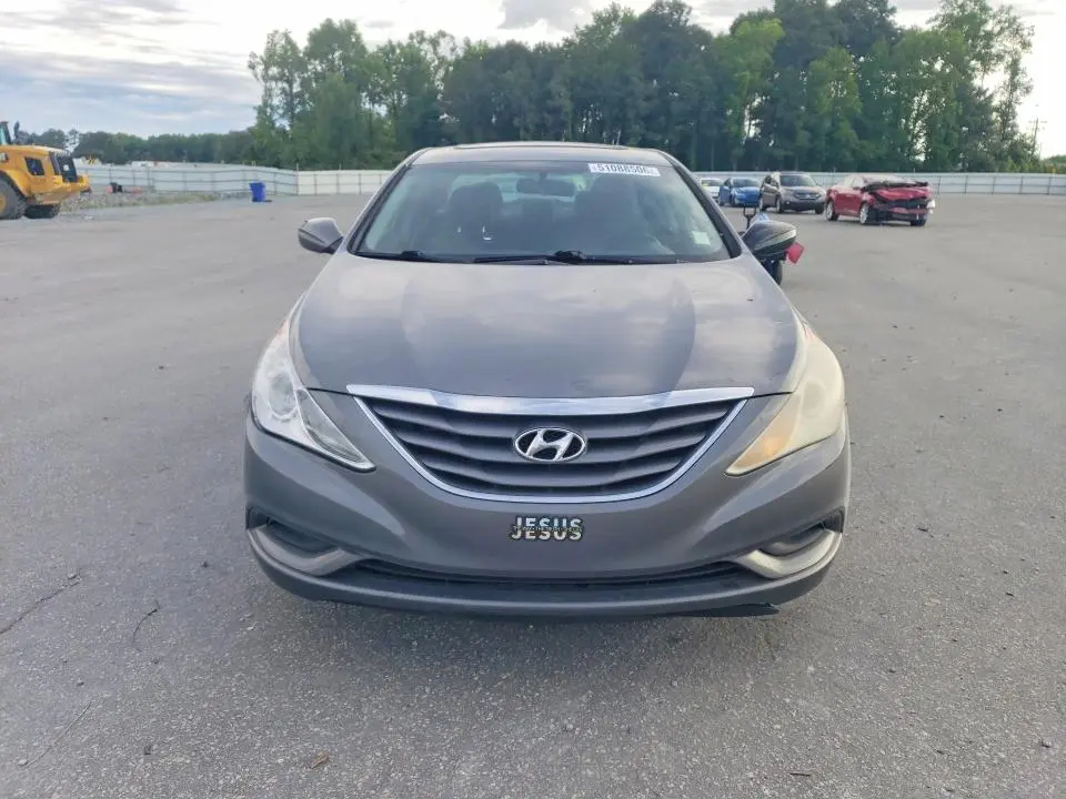 2011 HYUNDAI SONATA GLS  